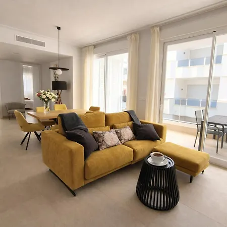 Sunny Waves & Coast 2 Apts, 6br, Ac & Heated Pool Τορεβιέχα