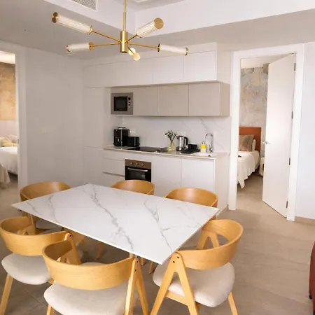 Sunny Waves & Coast 2 Apts, 6br, Ac & Heated Pool Τορεβιέχα