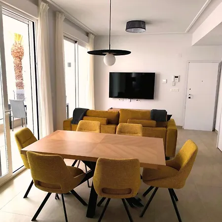 Sunny Waves & Coast 2 Apts, 6br, Ac & Heated Pool * Τορεβιέχα