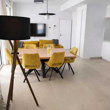 Appartement Sunny Waves & Coast 2 Apts, 6br, Ac & Heated Pool Torrevieja