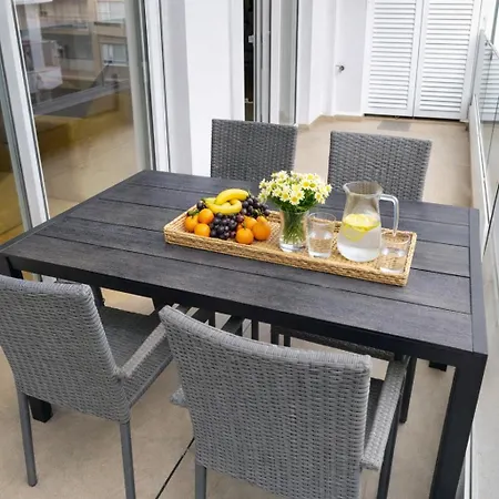 Διαμέρισμα Sunny Waves & Coast 2 Apts, 6br, Ac & Heated Pool